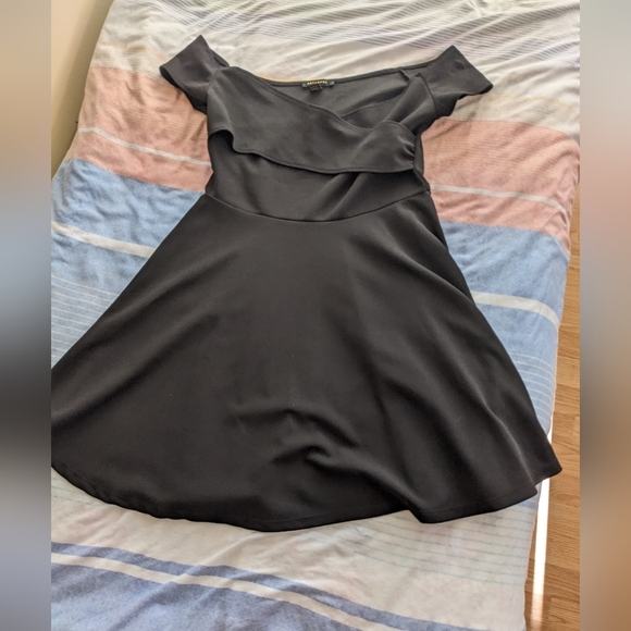 Black Over the Shoulder Mini  Dress - Picture 3 of 8